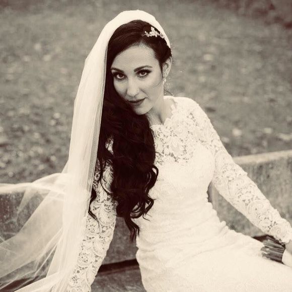 Meet your Posher, Lori - Picture 1 of 1